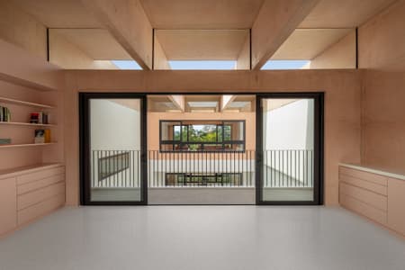 Armoua House